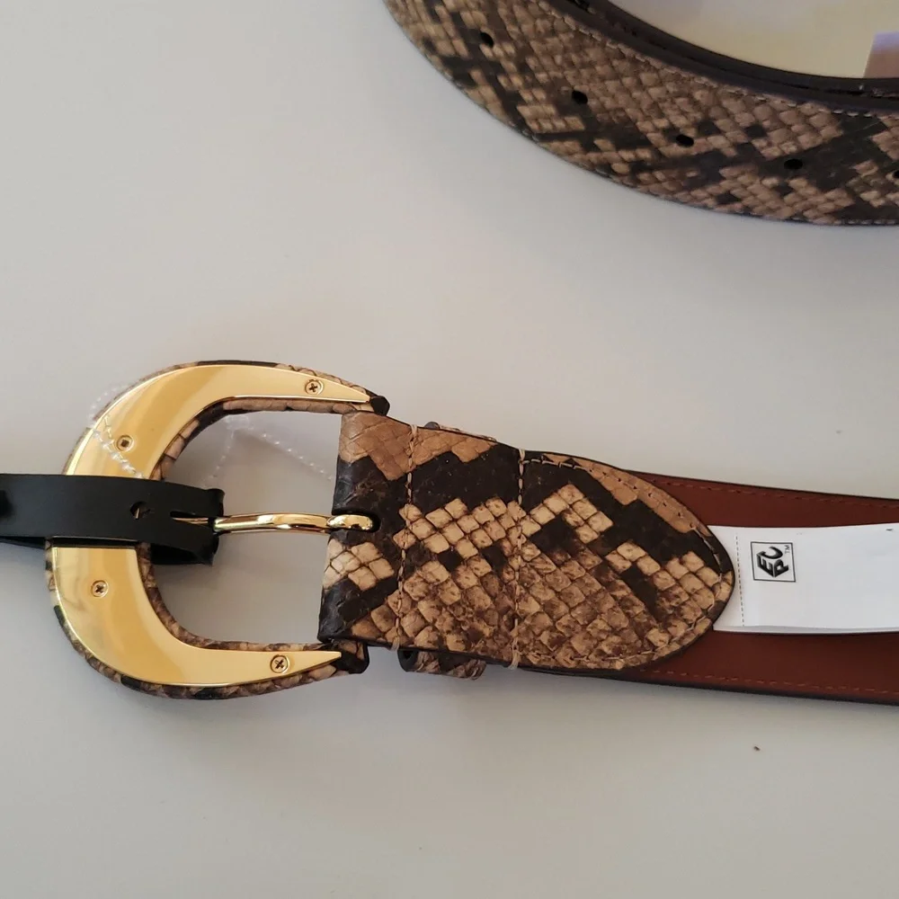 Lauren Ralph Lauren Stylish Tan and Brown Belt. Size M. NWT.‎